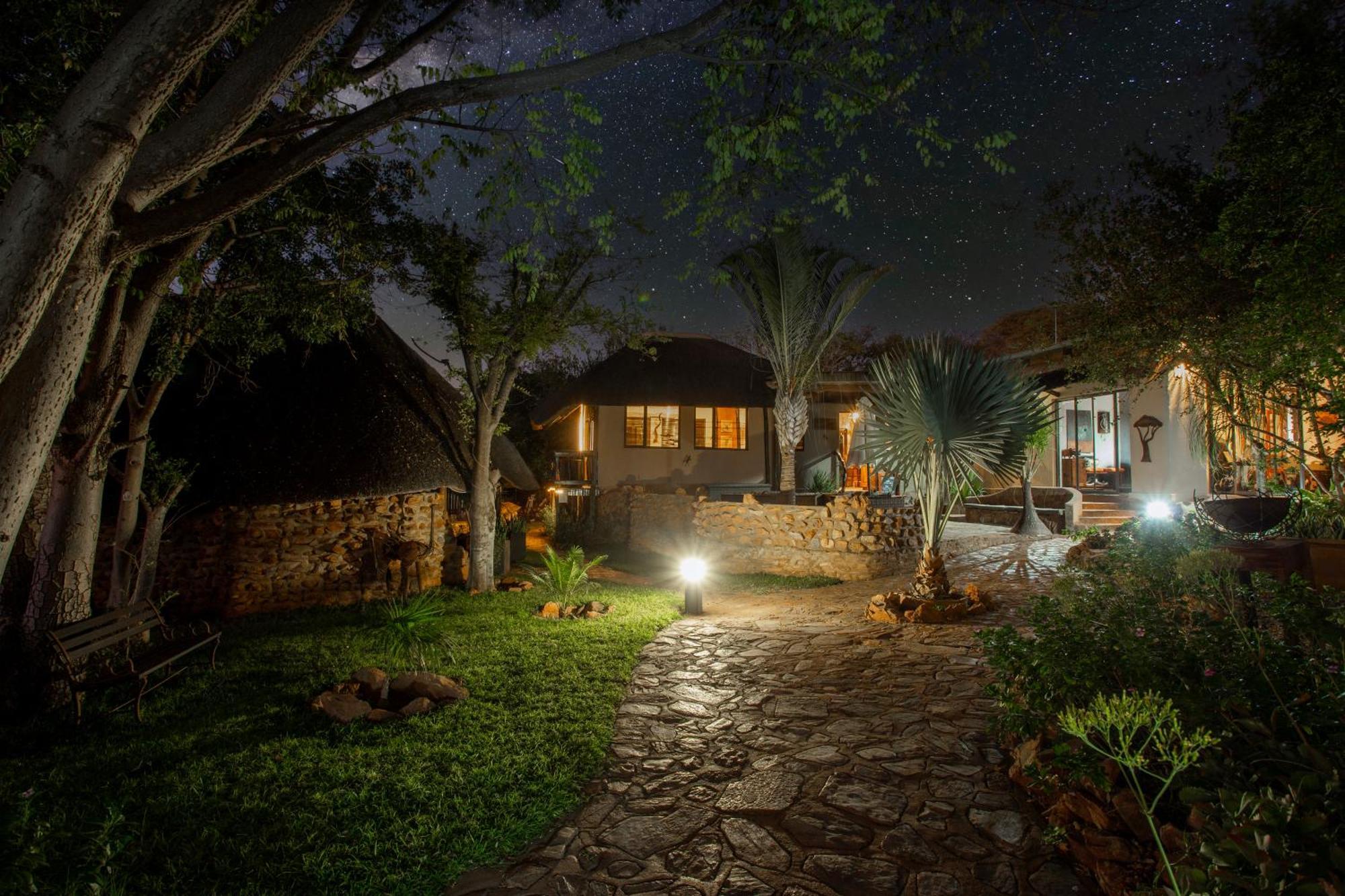 Ijaba Lodge At Buschfeld Park Outjo Exterior photo